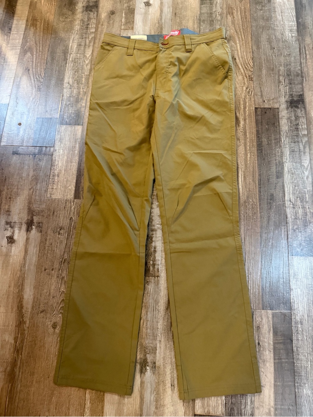 Coleman Men's Straight Chino Pants in Olive
